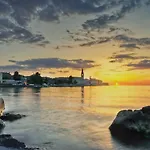 Apartment Ugrin, A Cozy And Relaxing Retreat Minutes From The Umag