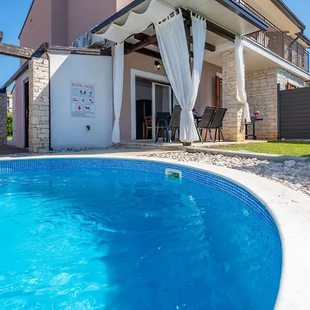 Ugrin, A Cozy And Relaxing Retreat Minutes From The * Umag